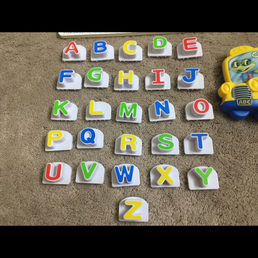 Melissa and Doug Peg Puzzle & Leapfrog Phonics Toy - Picture 6 of 12